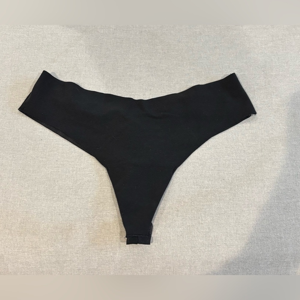 5 Victoria Secret thongs, various colors, XS